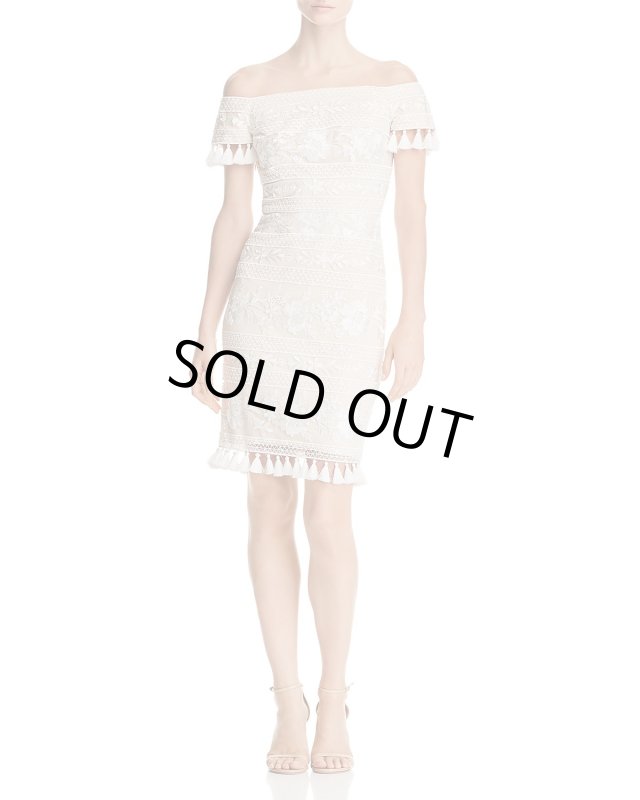 画像1: Tadashi Shoji タダシショージ　Embroidered Off-the-Shoulder Tassel Cocktail Dress　ホワイト系 (1)
