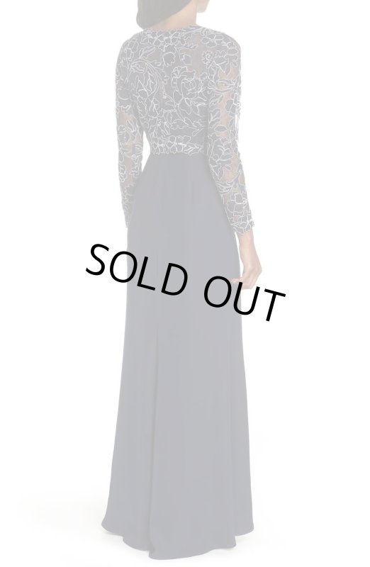 画像2: 1点のみ即発！Tadashi Shoji  タダシショージ  　Crepe & Embroidered Lace Gown　ネイビー系  41101 (2)