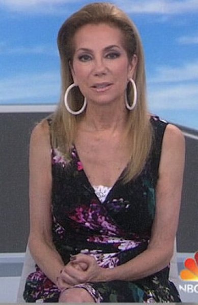 画像4: 【Kathie Lee Gifford愛用】Adrianna Papell アドリアナパペル Floral Print Twist Front Dress (4)