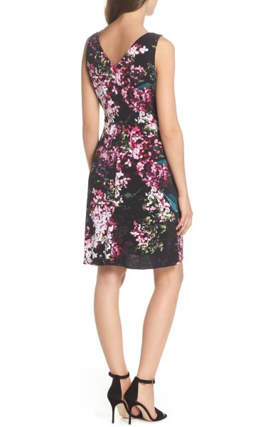 画像2: 【Kathie Lee Gifford愛用】Adrianna Papell アドリアナパペル Floral Print Twist Front Dress (2)