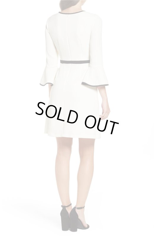 画像2: 1点のみ即発！【Dylan Dreyer着用】Eliza J 　ベルスリーブホワイトドレス (2)