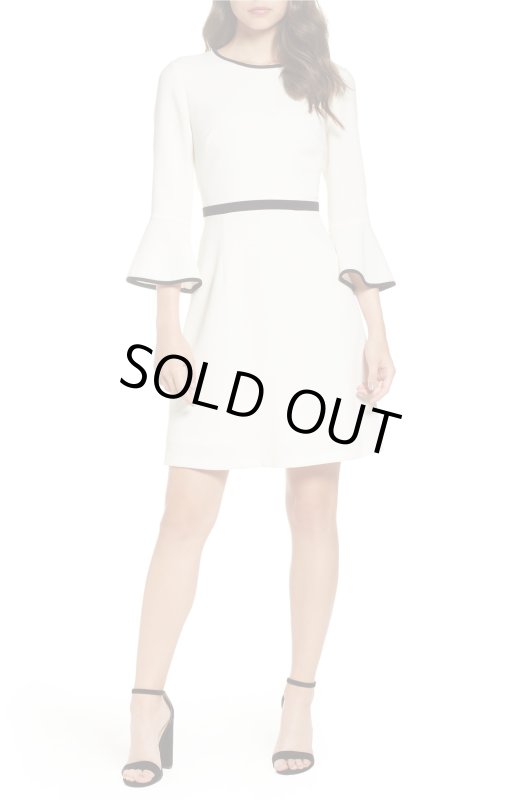 画像1: 1点のみ即発！【Dylan Dreyer着用】Eliza J 　ベルスリーブホワイトドレス (1)