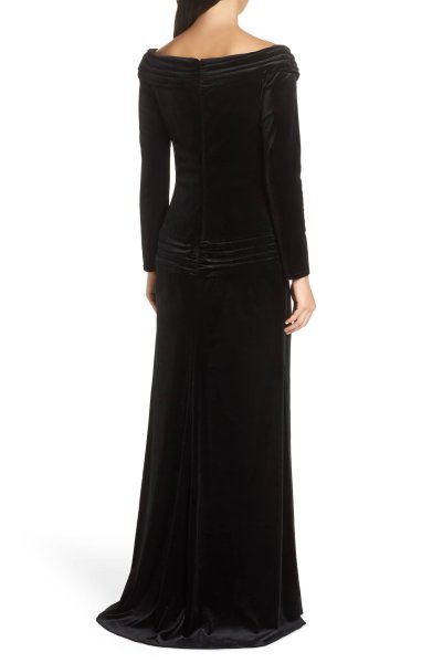 画像2: Tadashi Shoji タダシショージ   オフショルダーベルベットロングドレス ブラック (2)