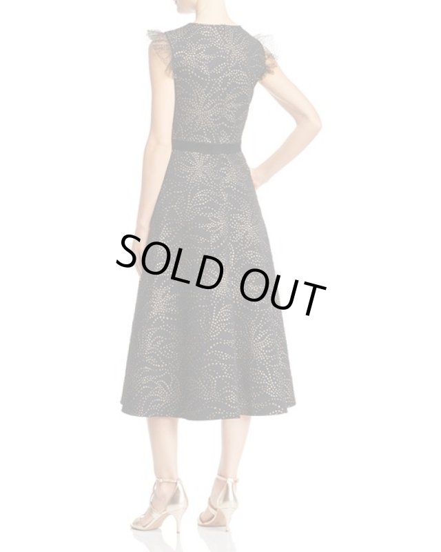 画像2: 再販売【栗山千明さん、池田エライザさん、マギーさん着用、25ans掲載】Tadashi Shoji タダシショージ  Brocade Dot Dress   ブラック (2)