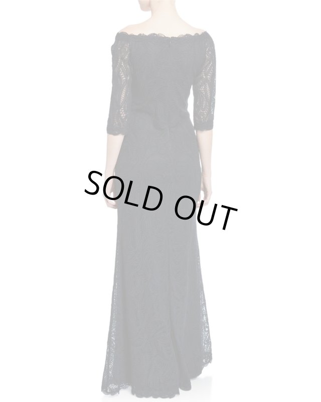 画像2: Tadashi Shoji タダシショージ   オフショルダー7分袖レースドレス 　ネイビー系 (2)