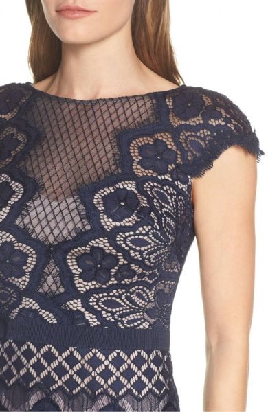 画像3: Tadashi Shoji  タダシショージ レースシースドレス  ネイビー (3)