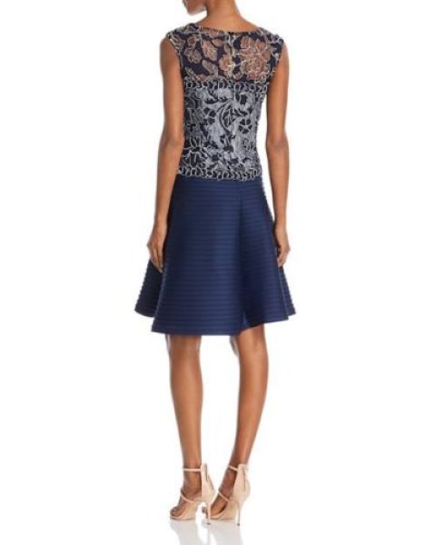 画像2: 【25ans掲載】Tadashi Shoji タダシショージ  Floral Lace A-Line Dress ネイビー系 (2)