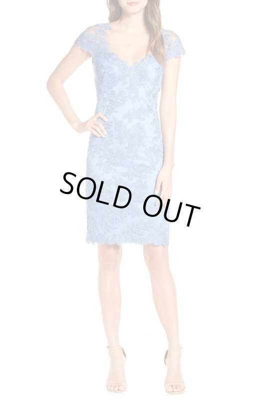 画像1: Tadashi Shoji  タダシショージ　Corded Lace Sheath Dress  ブルー (1)