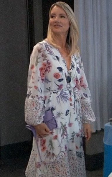 画像4: 【ドラマ使用】BCBGMAXAZRIA Mixed Wildflowers Asymmetrical Dress  (4)