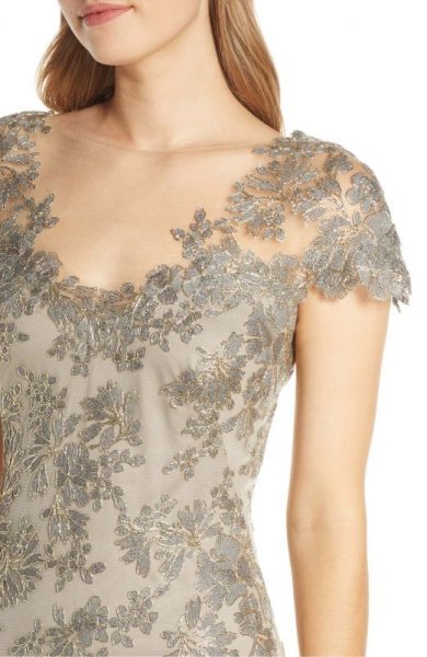 画像3: Tadashi Shoji  タダシショージ Corded Lace Sheath Dress  グレー、ベージュ系 (3)