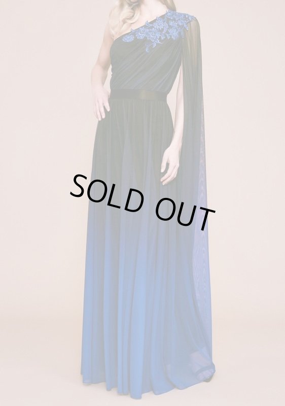 画像2: 限定セール！【橋本マナミさん、朝比奈彩さん着用】Tadashi Shoji タダシショージ  Boracay　ワンショルダーメッシュドレス　ブルー、ネイビー系 (2)