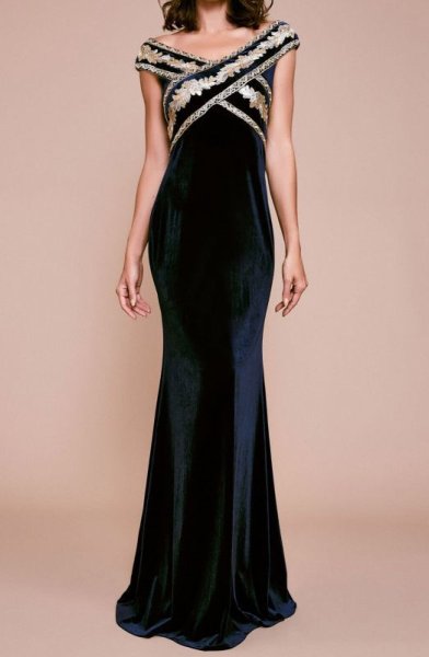 画像2: 再販売セール！【アンミカさん着用】Tadashi Shoji タダシショージ  メタリック刺繍ベルベットロングドレス　ネイビー系 (2)