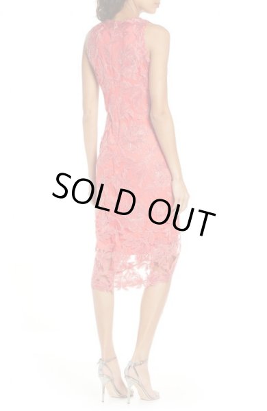 画像2: Tadashi Shoji  タダシショージ Sleeveless Hi-Lo Lace Dress  レッド、ピンク系 (2)
