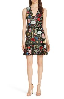 桐谷美玲さん、パフューム・あーちゃん着用】Ted Baker テッド