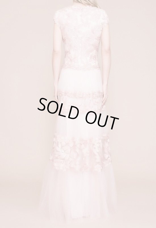 画像2: 期間限定セール！Tadashi Shoji タダシショージ  SALEEM　花柄刺繍チュールドレス　ピンク系 (2)