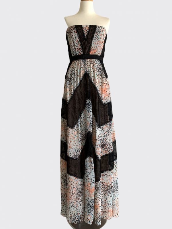 画像2: 【福井セリナさん、綺咲愛里さんに衣装提供】BCBGMAXAZRIA　　Elle Print and Lace Blocked Halter Dress  09121 (2)