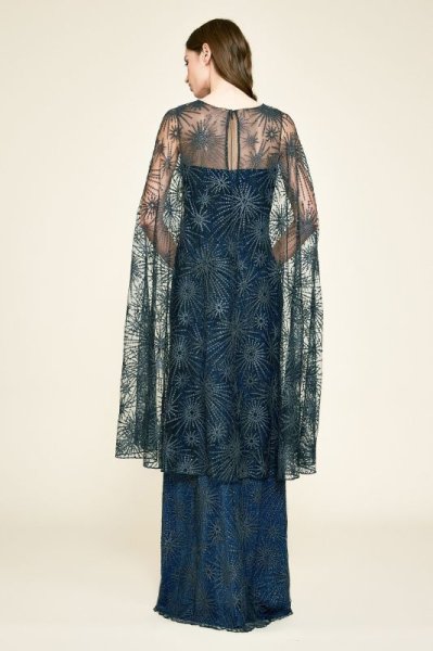 画像2: 再販売!Tadashi Shoji タダシショージ VOYAGERケープ Gown ネイビー系 (2)