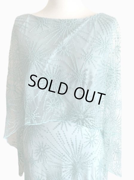 画像4: 再販売!【長澤まさみさん、高島礼子さん着用】Tadashi Shoji タダシショージ Embroidered Cape Gown ブルー系  61201 (4)