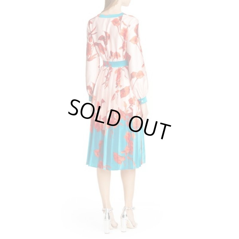 画像2: 即納！【映画、ドラマ衣装協力】Ted Baker テッドベーカー　KAROLYN  Fantasia Tiered Midi Dress  07201 (2)