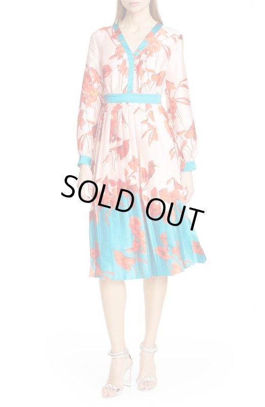 画像1: 即納！【映画、ドラマ衣装協力】Ted Baker テッドベーカー　KAROLYN  Fantasia Tiered Midi Dress  07201 (1)