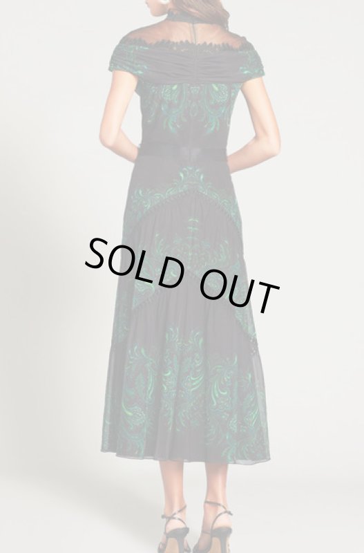 画像2: 【真飛聖さん着用】Tadashi Shoji タダシショージ DEFNE ペイズリー柄ドレス　ブラック、グリーン系 (2)