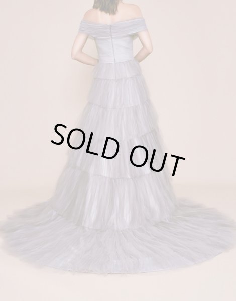 画像3: 限定セール!【Eris Baker着用】Tadashi Shoji タダシショージ  TARO オフショルダーチュールドレス グレー系 (3)