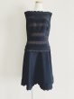 画像2: Tadashi Shoji    Sleeveless Fit-&-Flare Lace Dress ブラック (2)