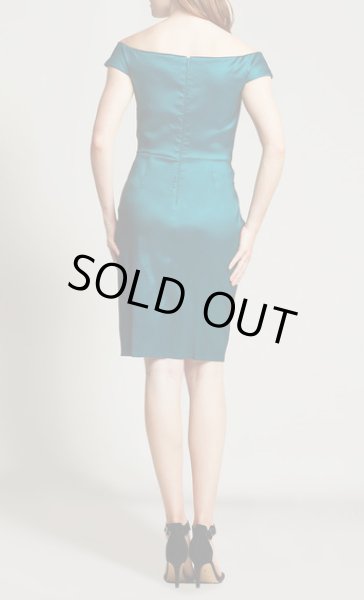 画像2: Tadashi Shoji タダシショージ  ノア オフショルダードレス グリーン系 (2)