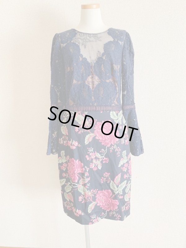 画像3: 値下げ、即発！【ヘザーグラハム愛用】Tadashi Shoji タダシショージ   Lace Trumpet-Sleeve ドレス　ネイビー (3)