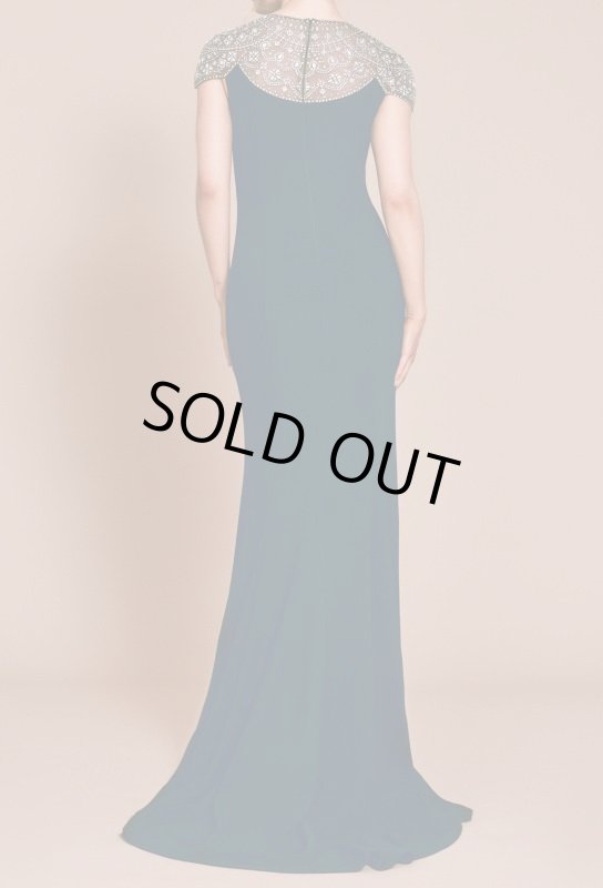 画像2: 【紅白歌合戦、桑子真帆アナ着用】Tadashi Shoji タダシショージ   AFTON CRYSTAL EMBELLISHED CREPE GOWN  ネイビー (2)