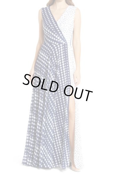 画像1: セール！Tadashi Shoji タダシショージ LUCINI  Mix Dot Print Sleeveless Chiffon Gown　ネイビー、ホワイト (1)