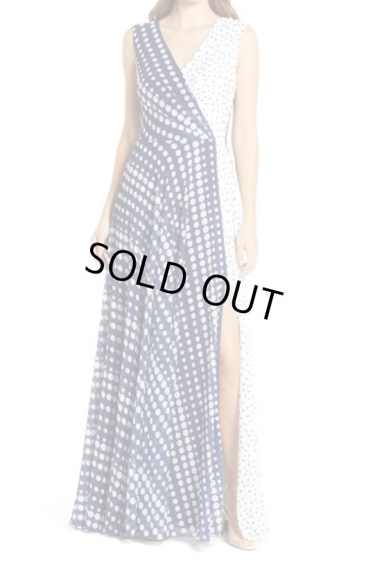 画像1: セール！Tadashi Shoji タダシショージ LUCINI  Mix Dot Print Sleeveless Chiffon Gown　ネイビー、ホワイト (1)