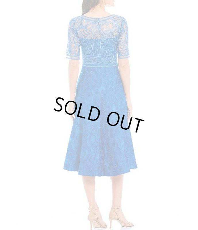 画像2: 【アンミカさん着用】Tadashi Shoji タダシショージ   Mixed Media Lace Bodice Midi Dress ブルー系 (2)