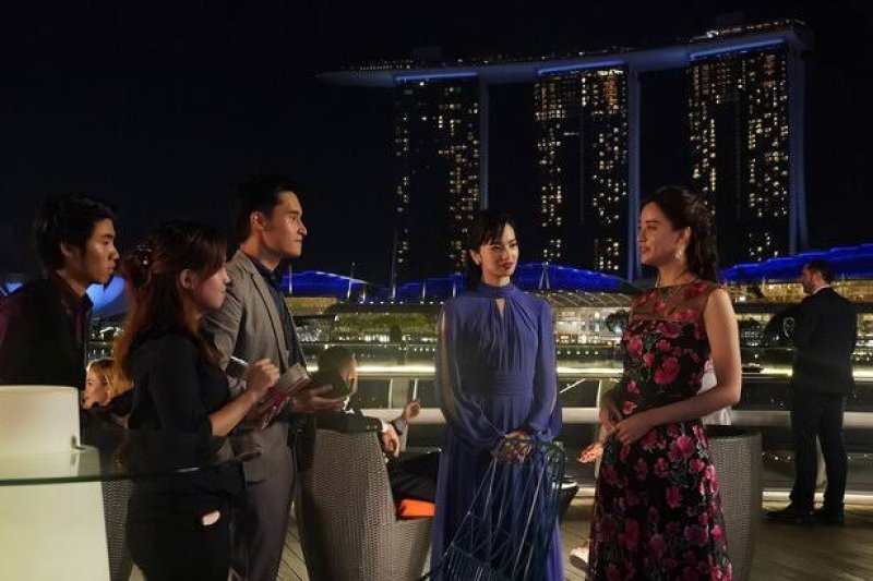画像3: 再販売【前田典子、山本美月、田中美里さん着用】Tadashi Shoji  タダシショージ Rajani ドレス　ブラック、ピンク (3)