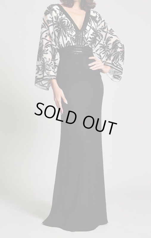 画像1: Tadashi Shoji  タダシショージ　KAIRI kimono gown ブラック、アイボリー系 (1)