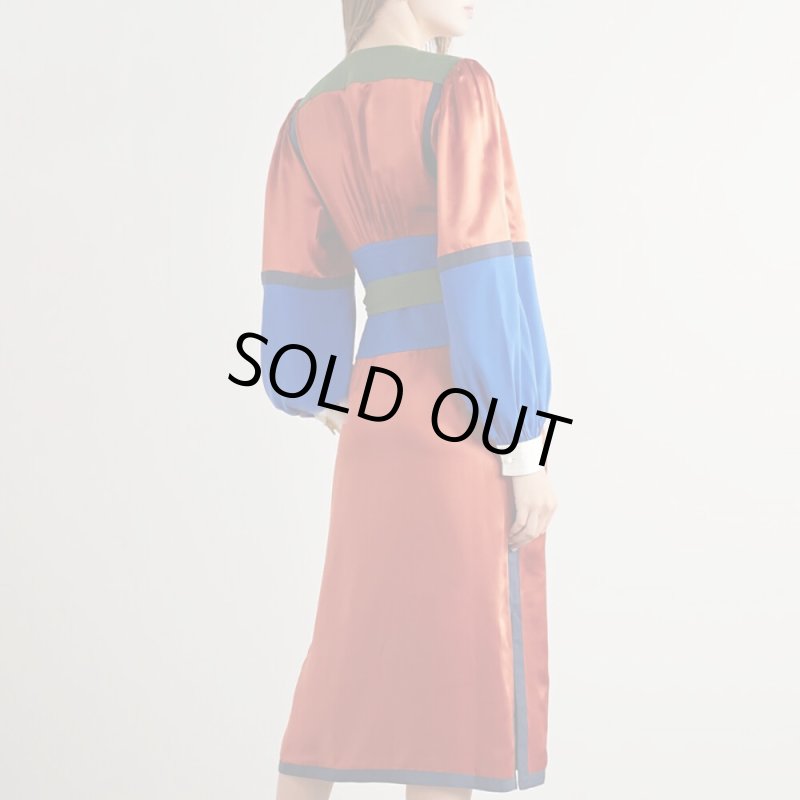 画像4: 1点のみ即発！【ドラマに衣装提供】Tory Burch トリーバーチ Kola カラーブロック シルクドレス｜上質サテンで魅せる大人の洗練ワンピース  82201 (4)
