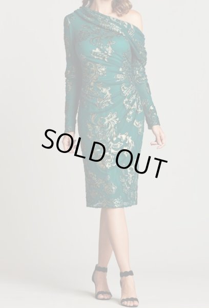 画像2: セール!Tadashi Shoji  タダシショージ  SEMIH BURNOUT VELVET DRESS グリーン (2)