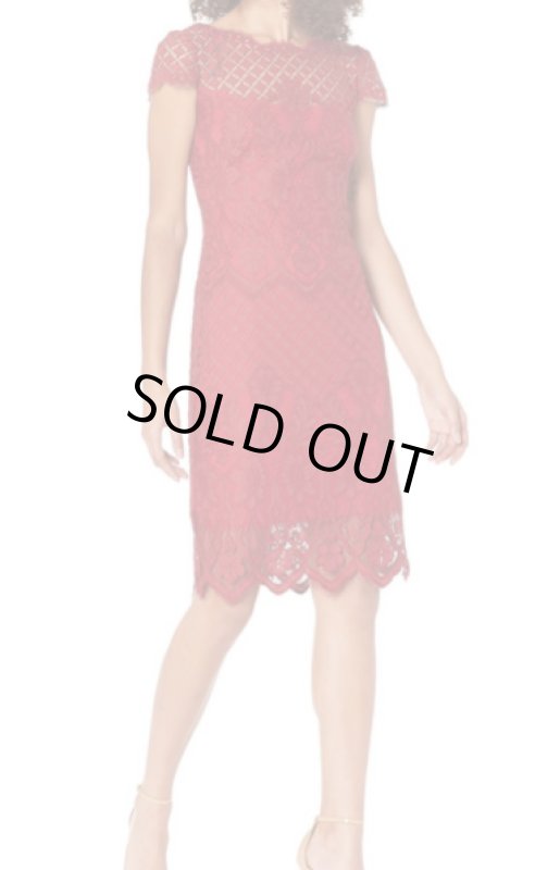 画像1: セール！【25ans掲載、マギーさん着用】Tadashi Shoji タダシショージ   Bazil Multipattern Cap-Sleeve Lace Sheath Dress　レッド系　 (1)