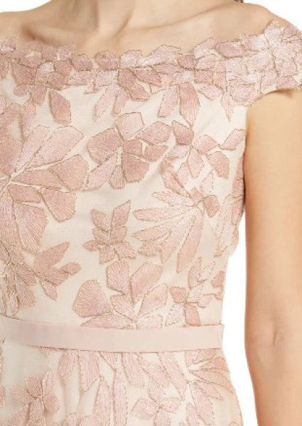 画像3: セール!【白石麻衣さん着用】Tadashi Shoji  タダシショージ  オフショルダー花柄レースドレス ピンク系  41101 (3)
