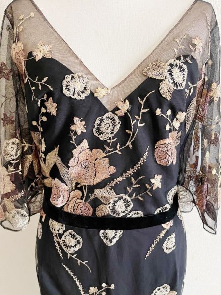 画像7: 再販売セール！ Marchesa Notte マルケッサノッテ　メタリック刺繍チュールロングドレス　ブラック系 (7)