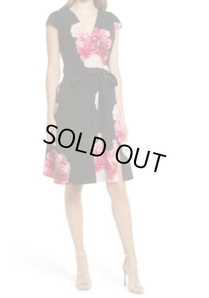 画像1: Black Halo 　Pandora Bold Floral Print Dress (1)