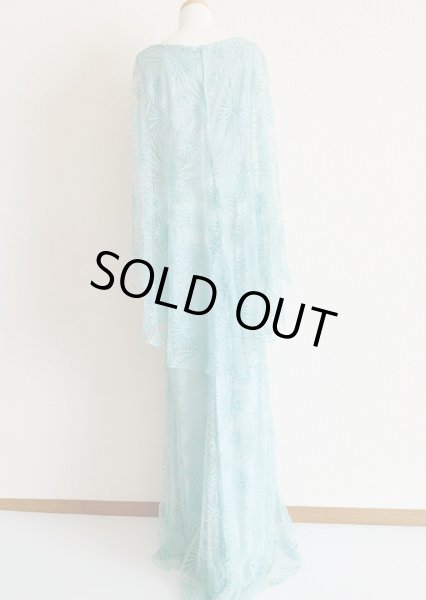 画像6: 再販売!【長澤まさみさん、高島礼子さん着用】Tadashi Shoji タダシショージ Embroidered Cape Gown ブルー系  61201 (6)