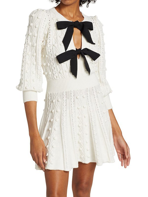 画像1: 【ニッキーヒルトン愛用】Alice + Olivia アリスアンドオリビア　 Kitty Bow Front Sweater Dress ホワイト  12114 (1)