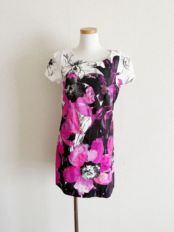 画像3: 【米倉涼子さんご着用、ドラマ使用】Milly    Chloe Short-Sleeve Winter Orchid-Print Dress (3)
