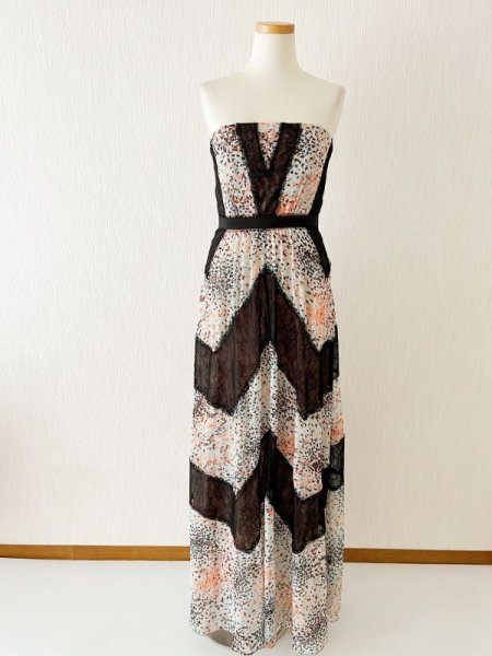 画像6: 【福井セリナさん、綺咲愛里さんに衣装提供】BCBGMAXAZRIA  Elle Print and Lace Blocked Halter Dress  09121 (6)