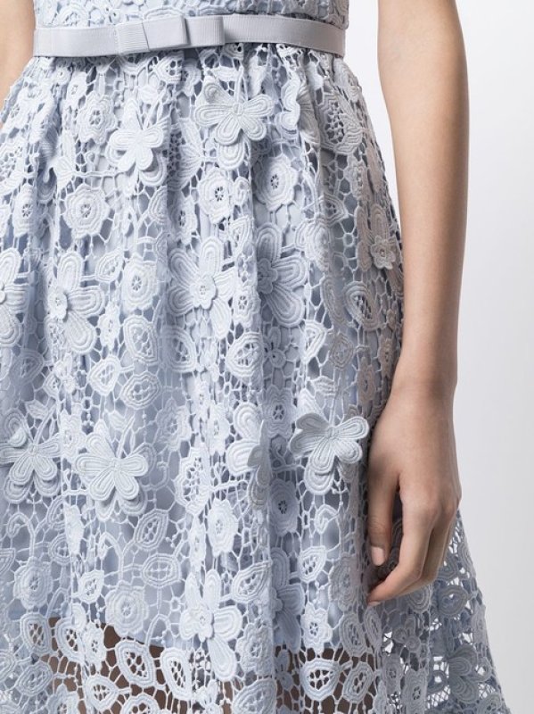 画像3: 【パリスヒルトン愛用】Self Portrait　セルフポートレート　Powder Blue Guipure Lace Midi Dress (3)