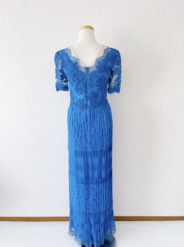 画像5: 再販売！【新妻聖子さん着用】Tadashi Shoji タダシショージ   Pleat Lace Gown ブルー系 (5)