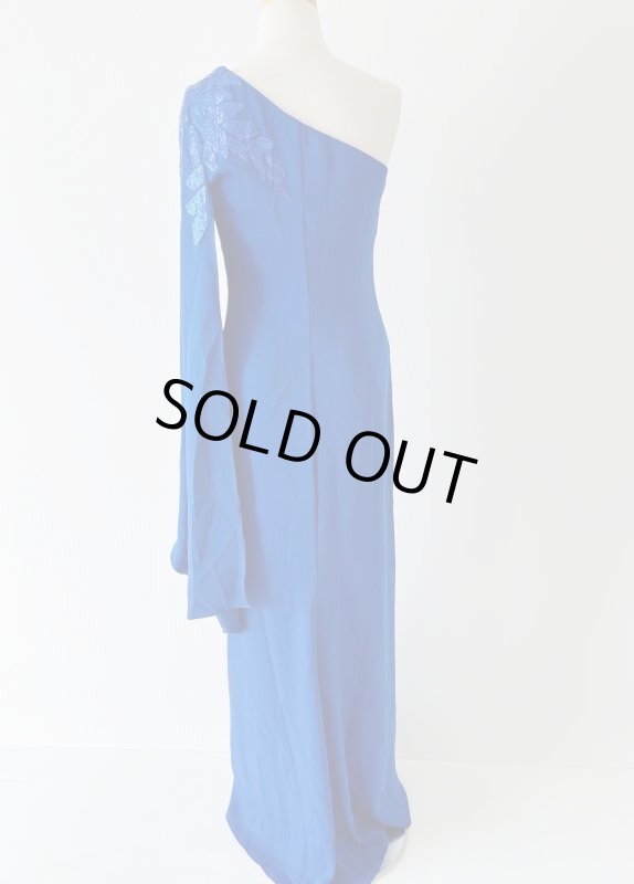 画像7: 【藤原紀香さん、アンミカさんご着用】Tadashi Shoji タダシショージ  ケープスリーブワンショルダードレス　ブルー (7)