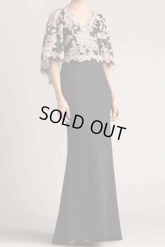 画像1: 再販売セール！Tadashi Shoji  タダシショージ 　REYNEK FLUTTER SLEEVE GOWN　ブラック系  12067 (1)