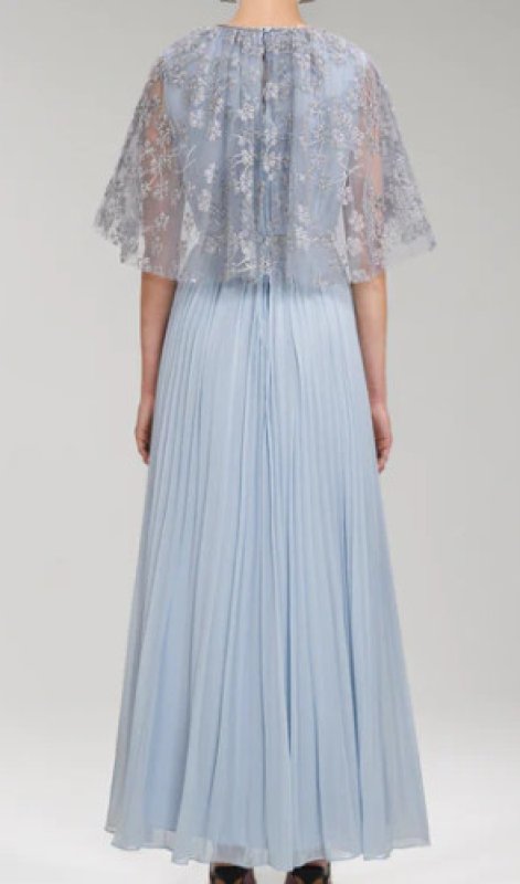 画像2: 【上戸彩さん着用、25ans掲載】限定セール！Self Portrait　セルフポートレート　Embroidered Blossom Cape Maxi Dress  12065 (2)